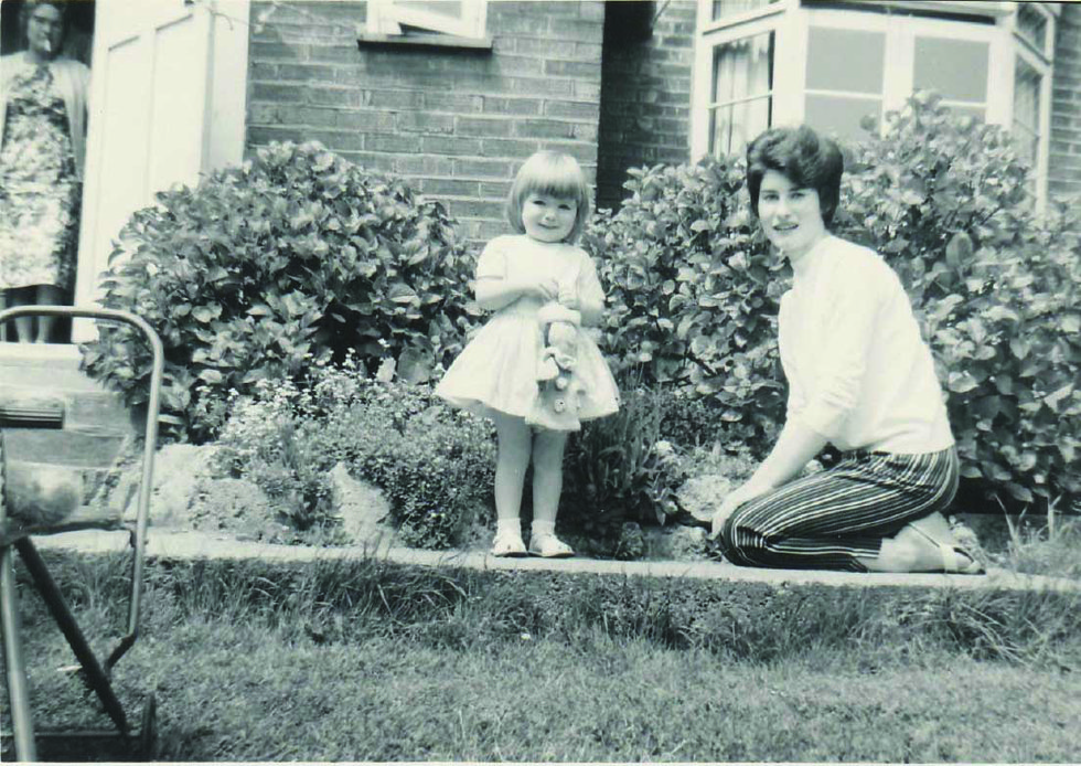 Sue Wonnacott with her mum in 1963